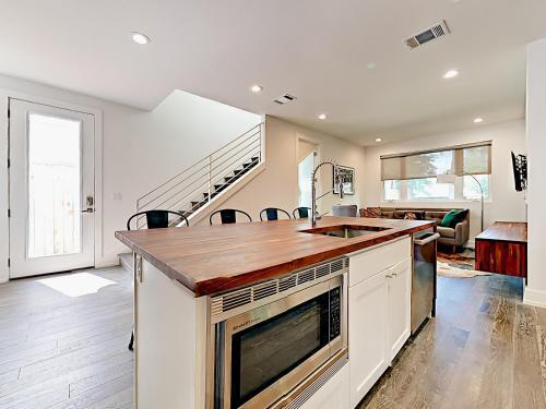 Apartamento 606 W Johanna Townhouse Unit B