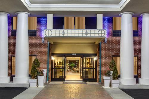 Holiday Inn Express Hotel  Suites Greensboro-