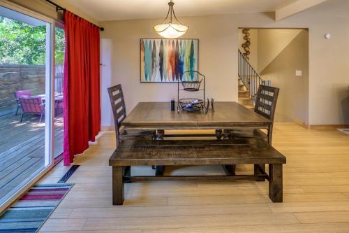 723 Ne 11th Street Home
