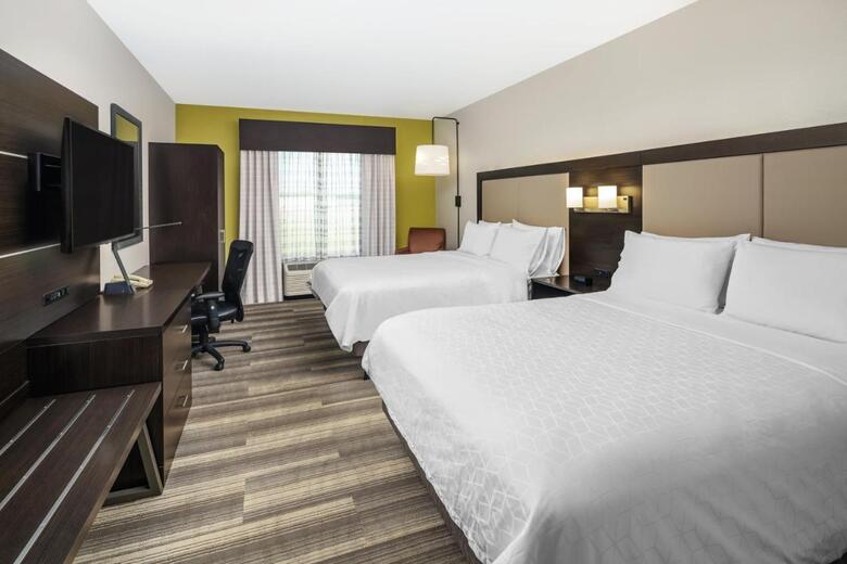 Holiday Inn Express Hotel & Suites Florence I-95 @ Hwy 327