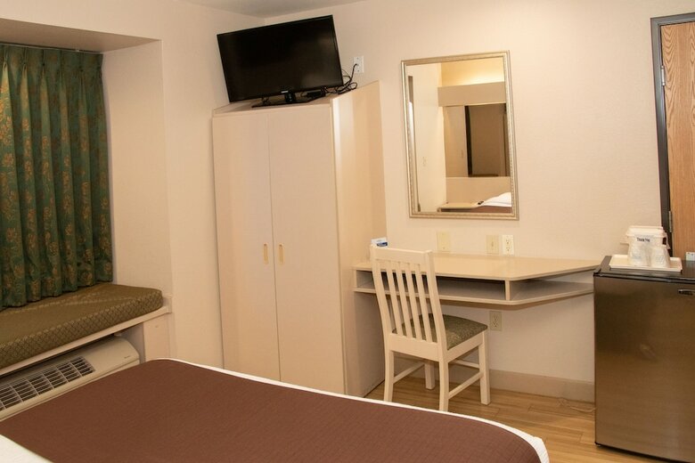 Hotel Microtel Inn And Suites By Wyn