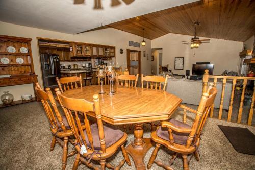 Majestic Pines Home