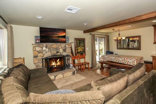 Felthaus Family Cabin