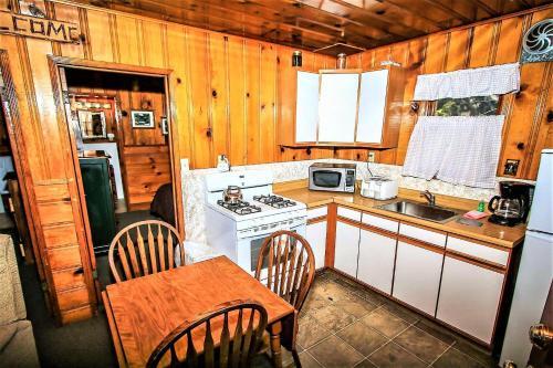 ~lupine Cabin #106~