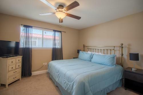 Oak Shores 95 - Two Bedroom Apartment