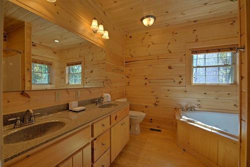 High Top Mountain Lodge Cabin