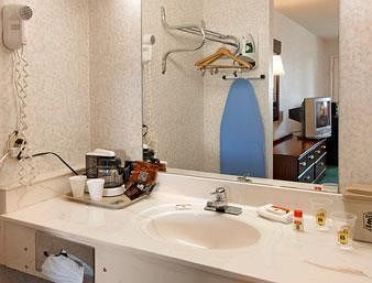 Hotel Super 8 Motel - Shelby
