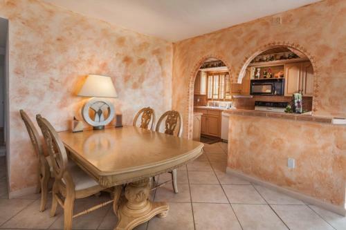 Apartamento Sea Isles - Two Bedroom Condominium 2-d