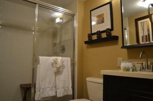 Apartamento Hickory Bay West - Two Bedroom Condominium 204