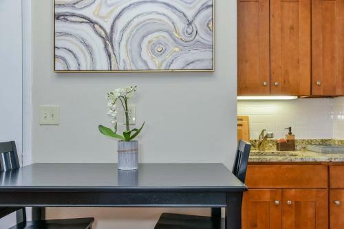 Apartamento One-bedroom, One-bath Apt In North End