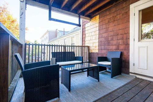 Apartamento Stayloom's Spacious, Stylish Destination | Near T