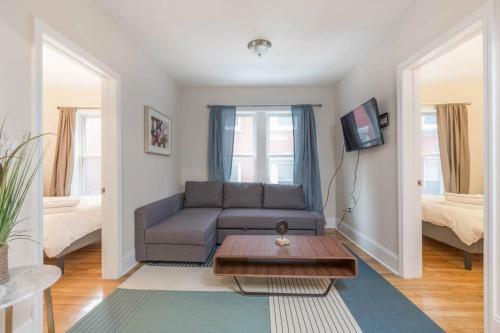 Apartamento Three-bedroom, Two-bath Apt In North End