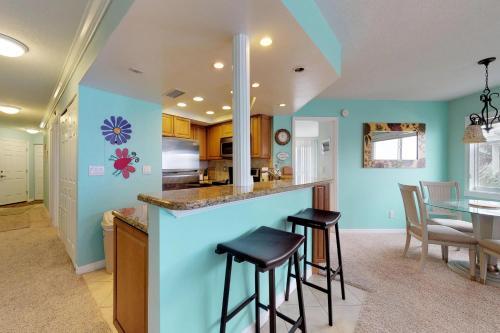Anna Maria Island Club 40
