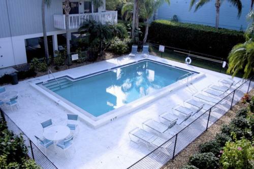 Apartamento Gulf Drive Two-bedroom Condo Unit D