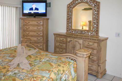 Absolute Anna Maria Two-bedroom Apartment