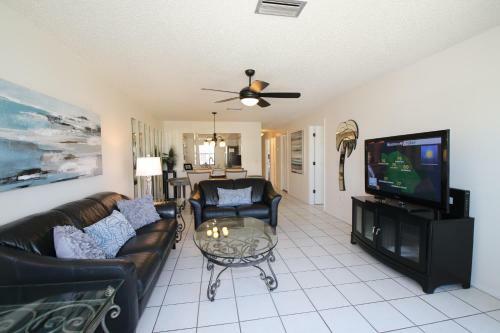 Absolute Anna Maria Two-bedroom Apartment
