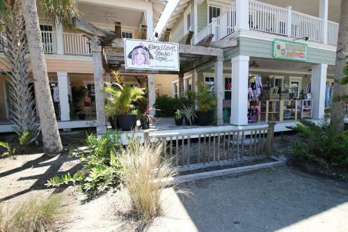 Absolute Anna Maria Two-bedroom Apartment