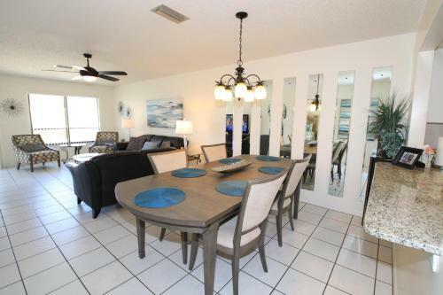 Absolute Anna Maria Two-bedroom Apartment