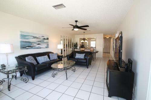 Absolute Anna Maria Two-bedroom Apartment