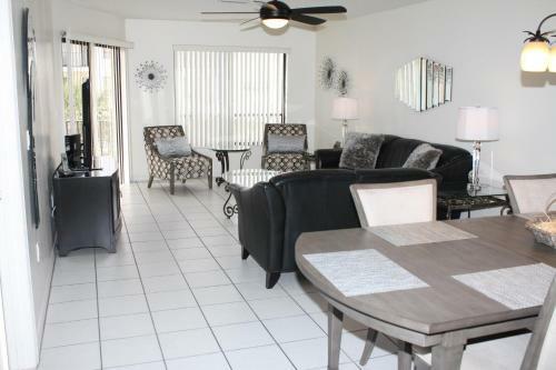 Absolute Anna Maria Two-bedroom Apartment