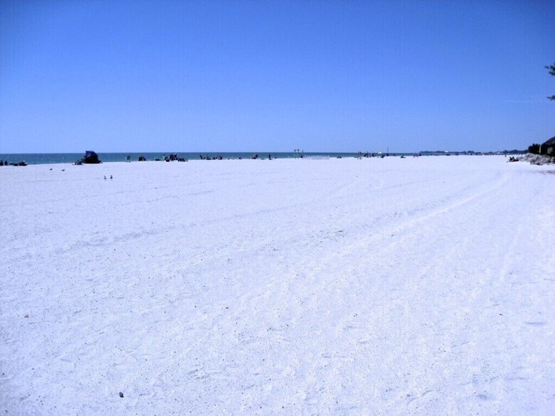 Apartamento The Anna Maria Island Beach View 209