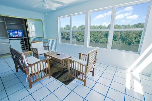 Apartamento Twilight On Taneycomo Condo