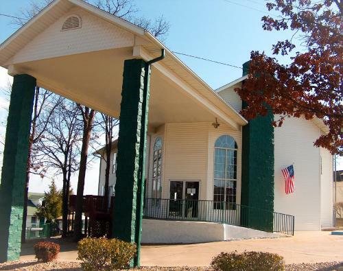 Hotel Branson Surrey Inn