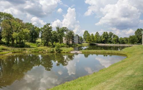 Apartamento West Rockford Condo 140