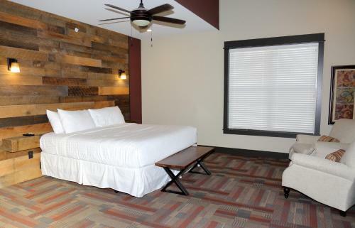 Lodge Antlers Resort