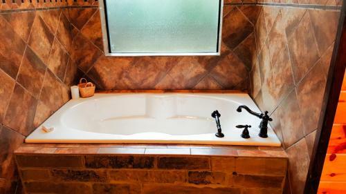 Red Dirt Lodge Broken Bow Cabin