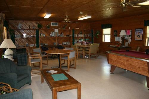 Bay Landing Camping Resort Cabin 21