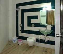 Hotel Raunak International