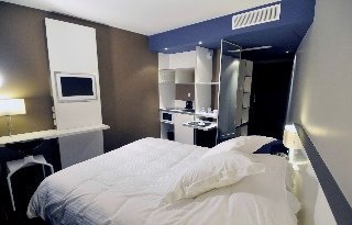 Hotel �telia