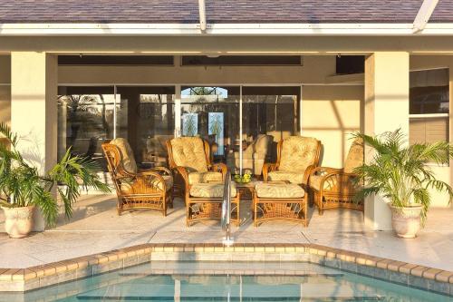 Cape Coral Waterfront Serenity