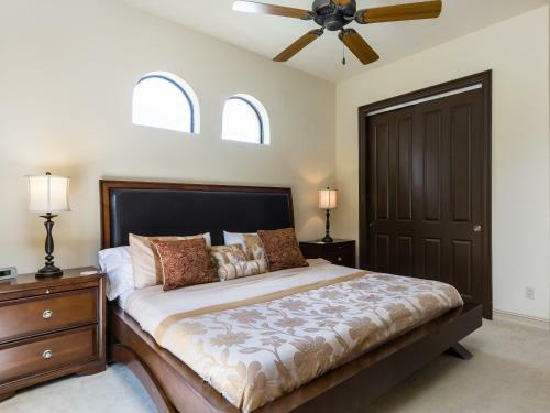 105 Sw 52nd Terrace Home