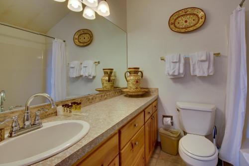 Beaches Inn | Orca Bay Townhouse