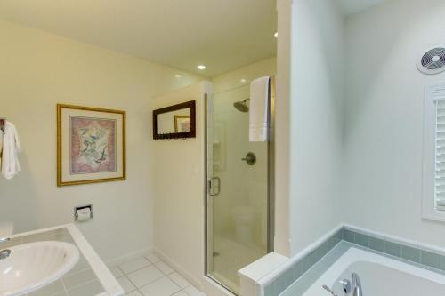 Sandals Inn | Spa Suite & Oceanside Cabana