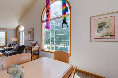Beaches Inn | Pelicans View Cottage