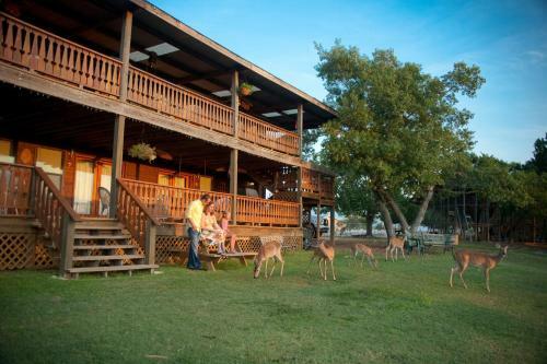 Posada Canyon Lakeview Resort