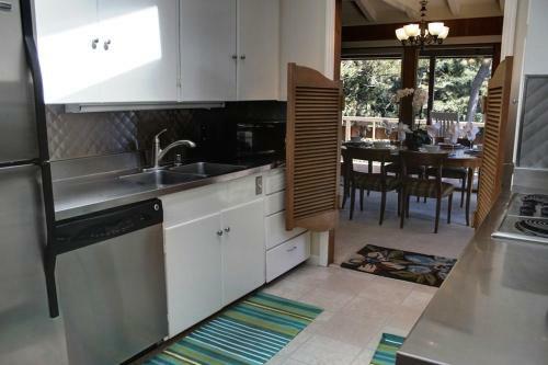 Forest Hideaway - Two Bedroom Home - 3596