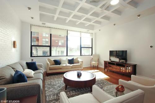 Explore Museum Campus From A Luxury Apartment In South Loop