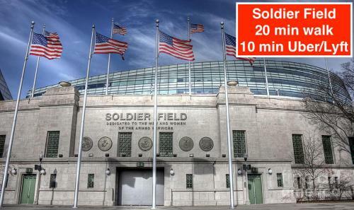 Explore Museum Campus From A Luxury Apartment In South Loop