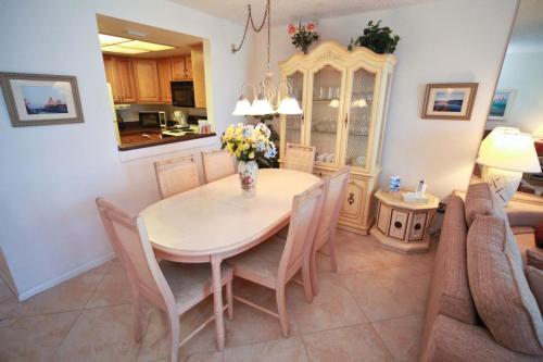 Apartamento Sand Castle II Condo #605