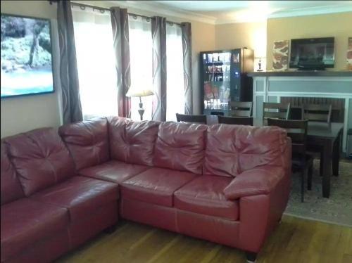 Jarvis Edgewater Park & Beach 5bd Villa