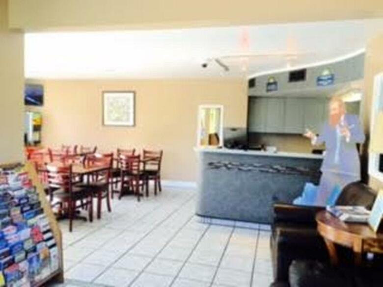 Hotel Days Inn Redwood City