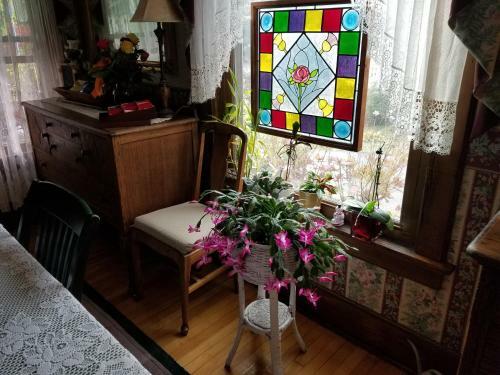 Rose & Thistle Bed & Breakfast
