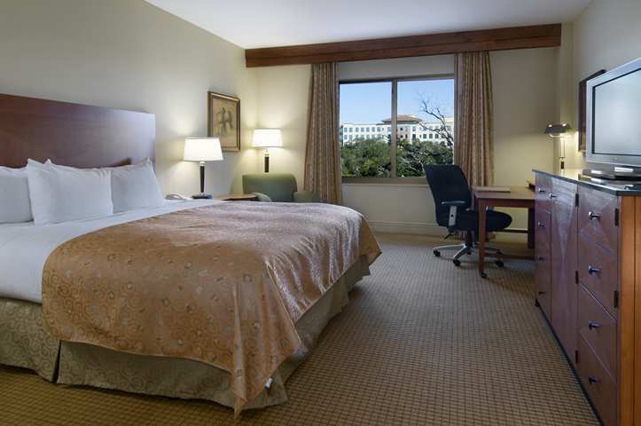 Hotel Hilton St. Petersburg Carillon Park