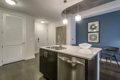 Apartamento Uptown Victory Park 1205