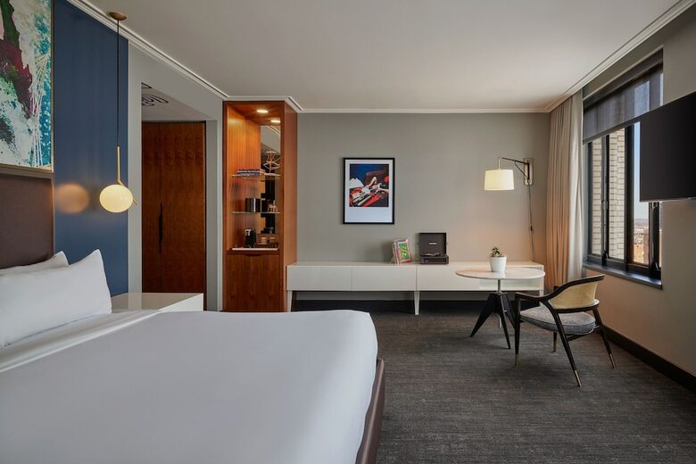 Cambria Hotel Downtown Dallas