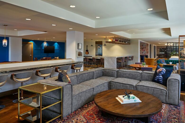 Cambria Hotel Downtown Dallas